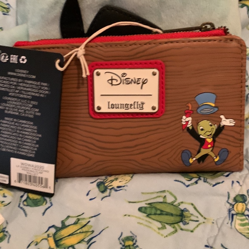 Pinocchio loungefly backpack with moving arms and matching loungefly wallet - Picture 11 of 16